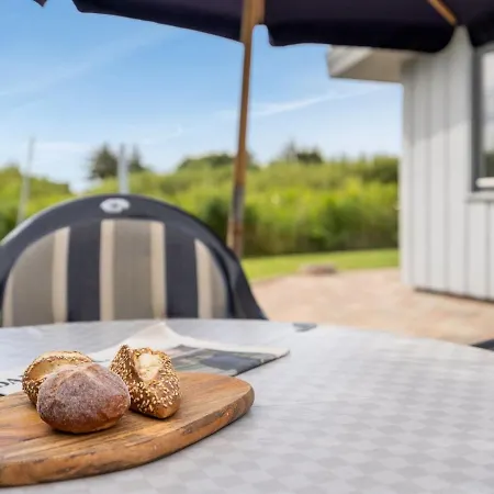 Holiday home Elise - 800m From The Sea In Western Jutland By Interhome *