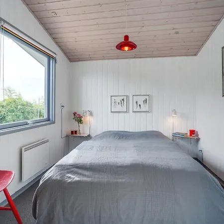 Holiday home Elise - 800m From The Sea In Western Jutland By Interhome *