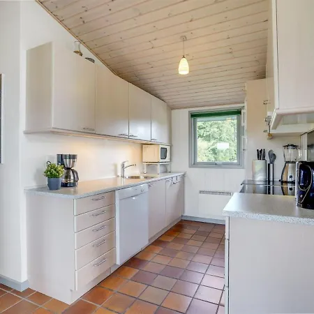 Holiday home Elise - 800m From The Sea In Western Jutland By Interhome *
