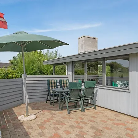 Holiday home Elise - 800m From The Sea By Interhome Lakolk