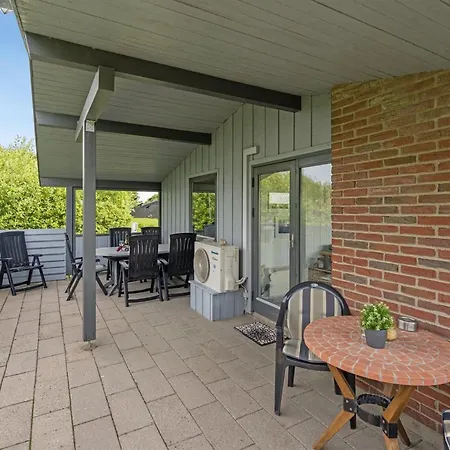 Elise - 800m From The Sea By Interhome Vakantiehuis *