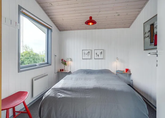 Elise - 800m From The Sea By Interhome Lakolk